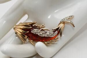 Vintage Boucher Koi Fish Brooch 7005P Red Lucite Rhinestones